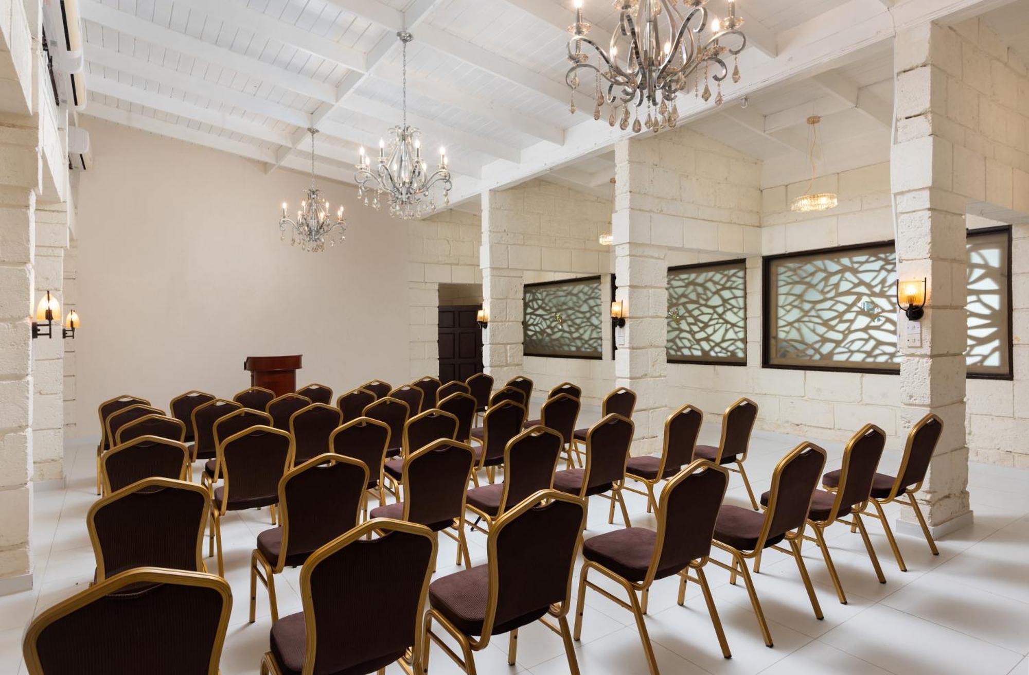 All Seasons Resort Сейнт Джеймс Екстериор снимка